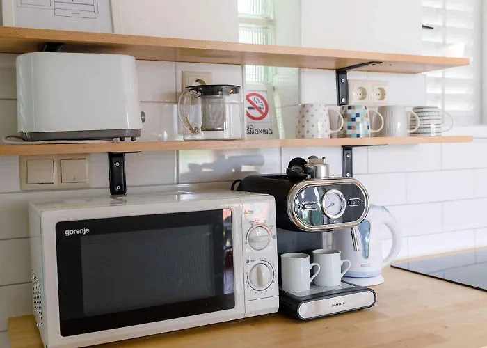 In - Insel Krk 43300 شقة *